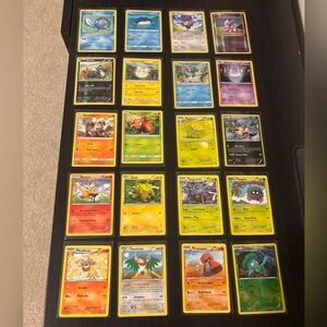 Set of 20 Pokémon cards Special Holo Sleeves